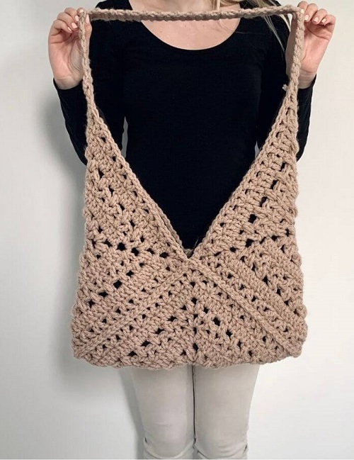 Cute and Easy Crochet Tulip Bag 2