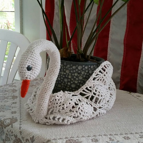 Easy and Cute Crochet Animal Plant Holder Patterns 5