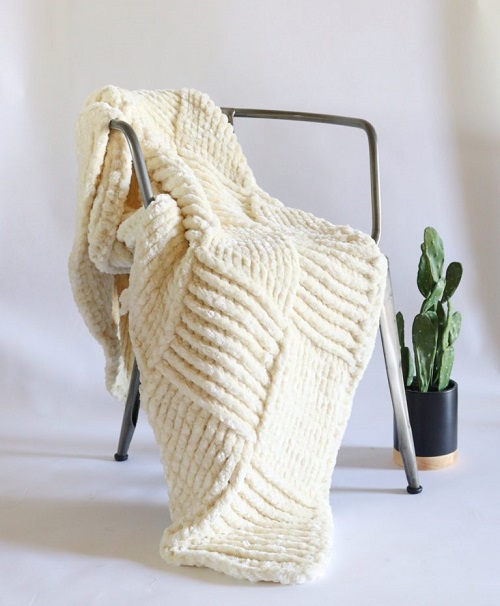 Crochet Throw Blanket Ideas For Beginners 5