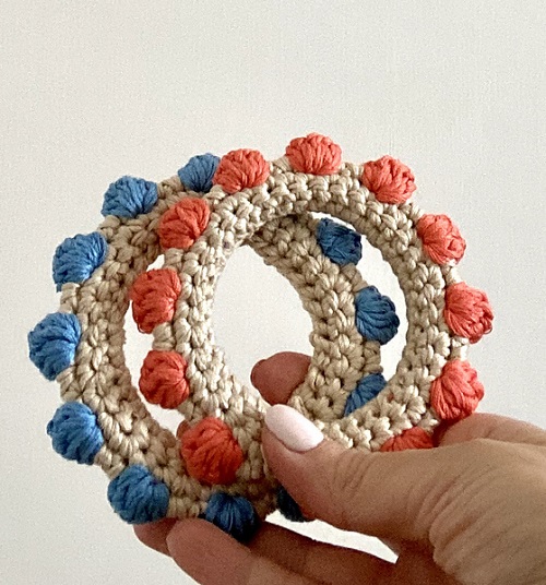 Easy and Cute Crochet Bangle Bracelet Pattern 2