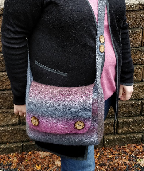 Stunning Easy Crochet Messenger Bag
