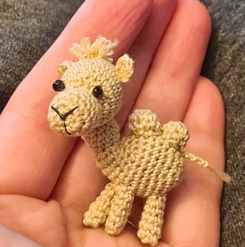 mini crochet camel pattern free