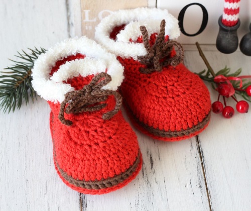 Easy and Cute Crochet Christmas Baby Booties Patterns 3