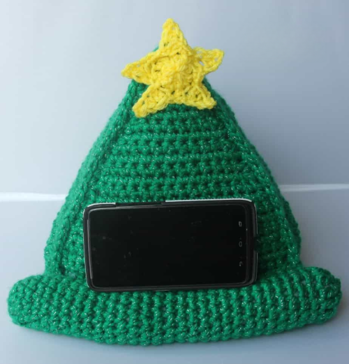Crochet Christmas phone stand