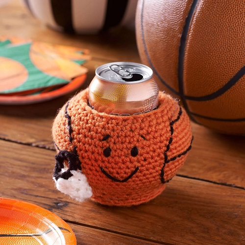 Easy and Cute Crochet Beer Can Cozy Patterns 2