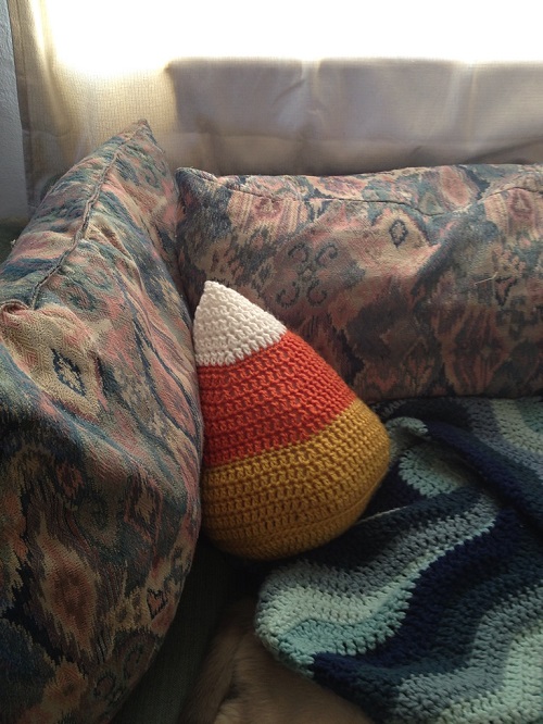DIY Candy Corn Pillow