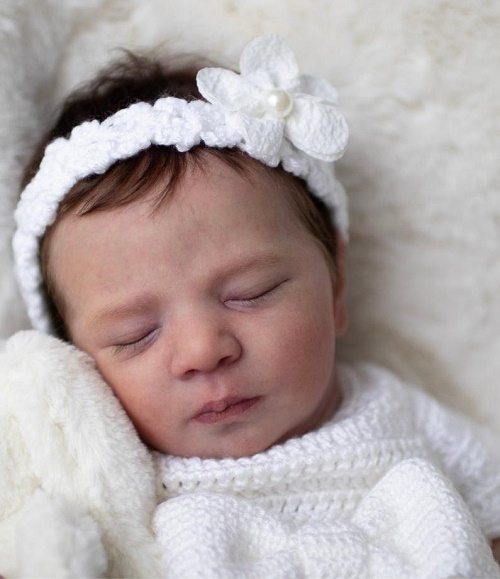 Crochet Baby Headband with Shell Stitch