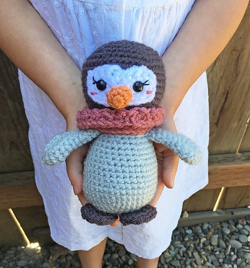 Easy and Cute Crochet Penguin Amigurumi 3