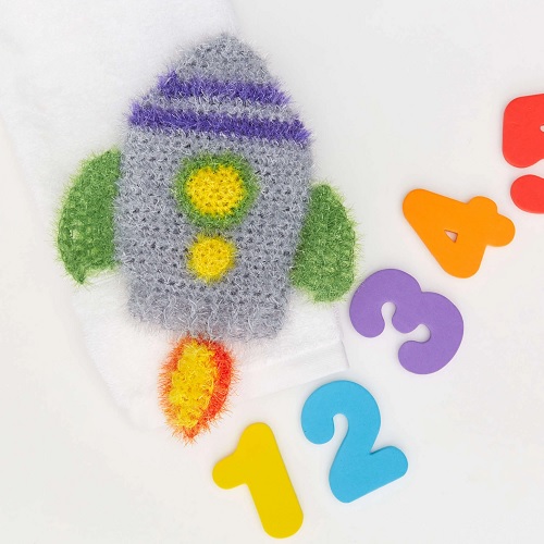 crochet-rocket-ship-scrubby