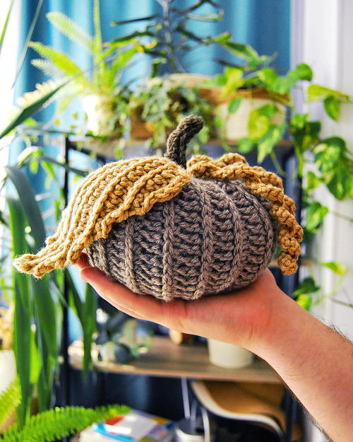 crochet pumpkin