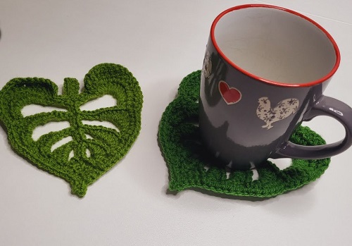 DIY Crochet Monstera Leaf Coaster