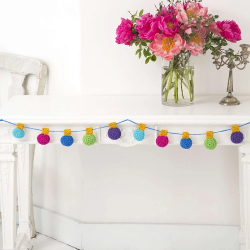 crochet christmas garland