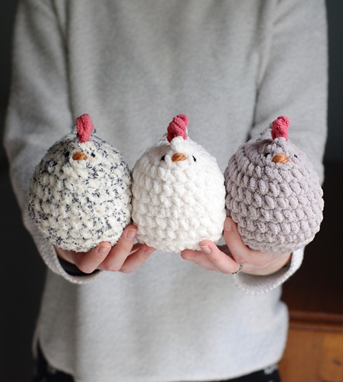 Group of Hens Free Crochet Patterns