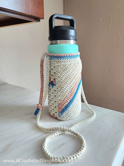 Crochet Bottle Holder with Phone Pocket & Adjustable Strap