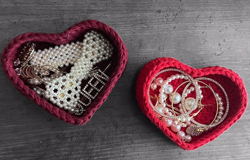 Crochet Heart-shaped Jewelry Box