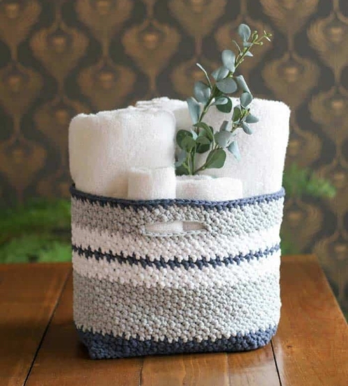 Crochet Towels Holding Basket