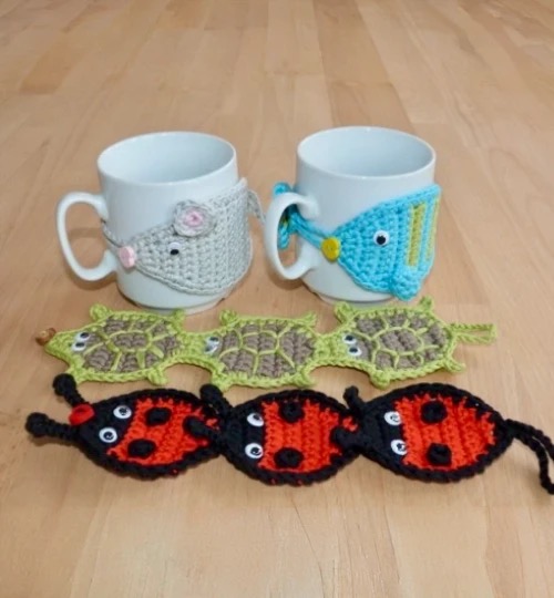 Beautiful Mug Cozies In Animal Shape