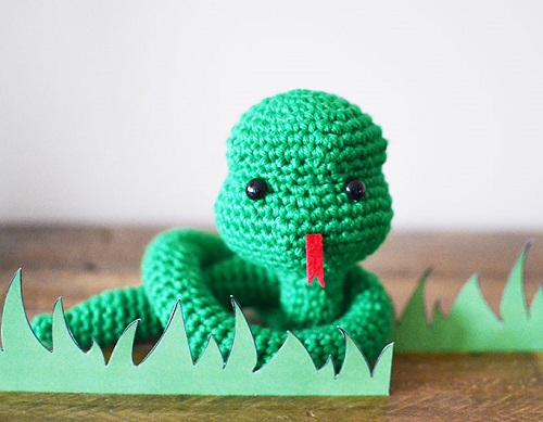Simon the Snake Crochet Pattern