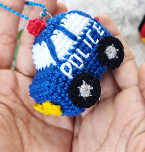 crochet police car keychain