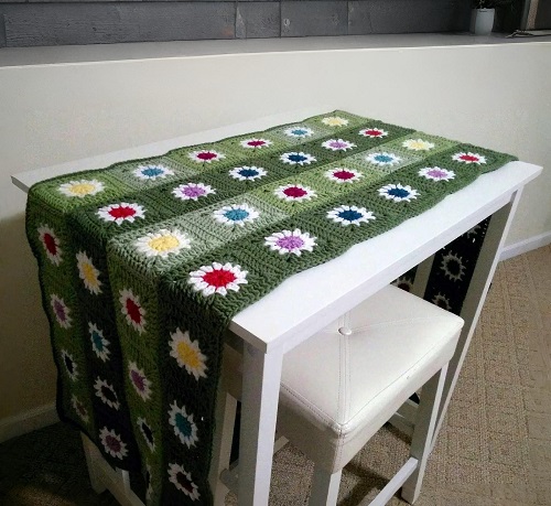 Cascading Flowers Table Runner