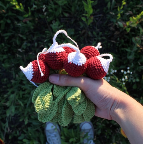 Radishes Free Crochet Pattern