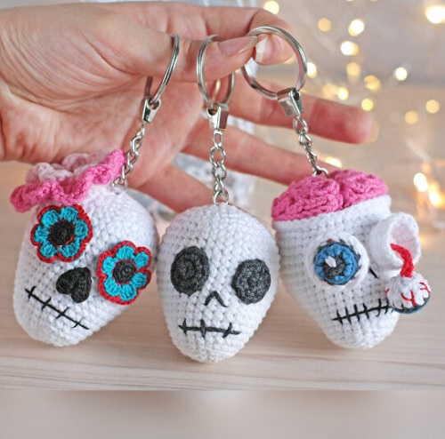 Skull crochet pattern amigurumi diy halloween decor