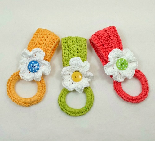 Daisy Towel Holder