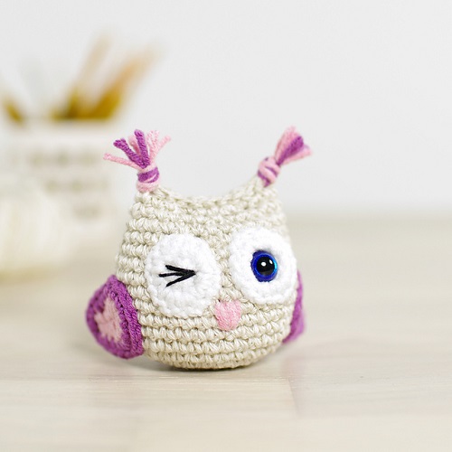Tiny amigurumi owls