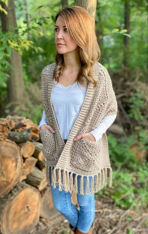 Pine Gap Pocket Shawl Crochet Pattern