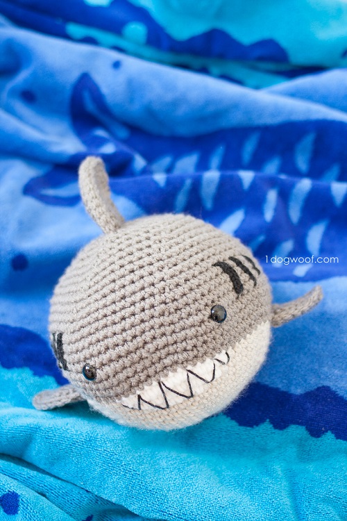 Crochet Shark Amigurumi Idea