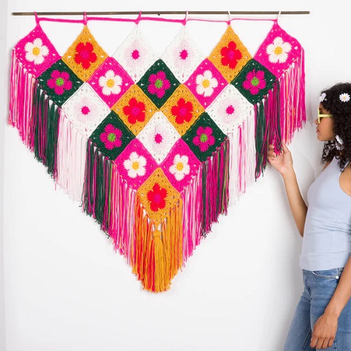 Crochet Floral Wall Hanging Free Pattern 3