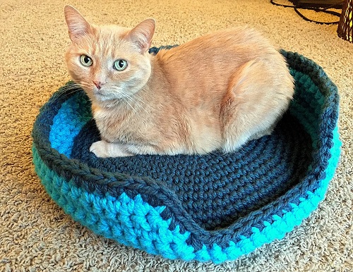sturdy-comfy-cat-bed