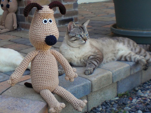 Gromit Amigurumi Pattern