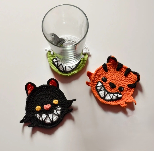 Crochet Smiling Cat Coasters