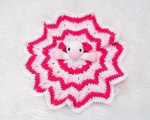 Hug Me Cow Lovey ‚ Free Crochet Pattern