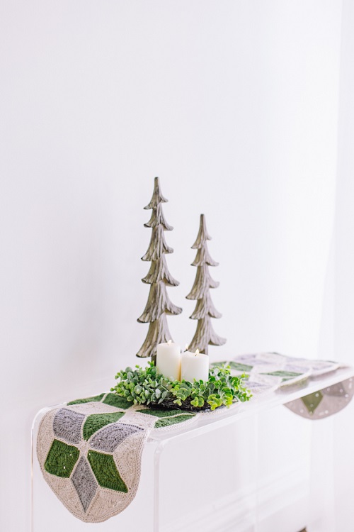 Evergreen Quilt-Inspired Crochet Table Runner Pattern