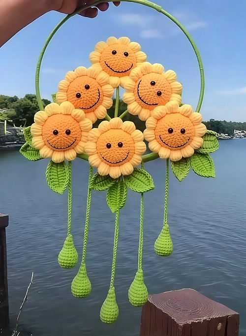 little flowers dreamcatcher