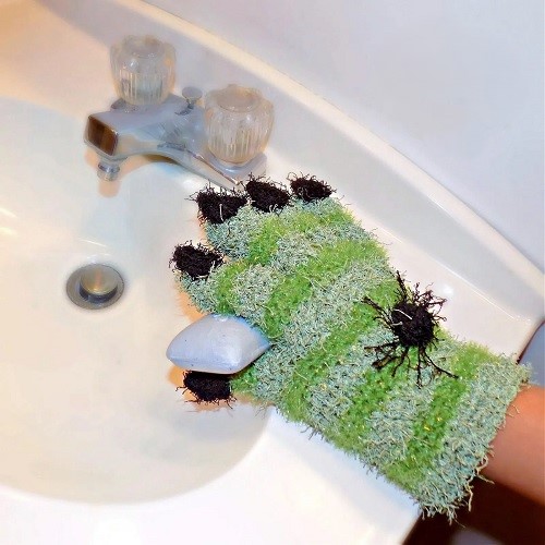 Wicked Scrubby Mitt