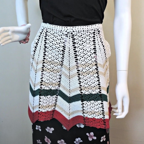 Christmas Vintage Crochet Apron