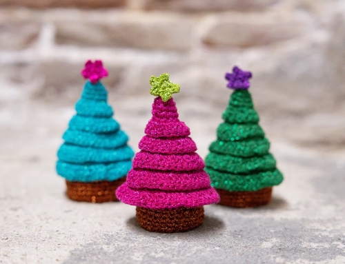 Crocheted Mini Christmas Trees