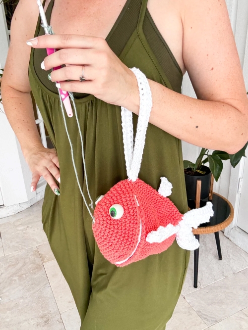 Make a Splash with the Fish Crochet Bag Free Pattern