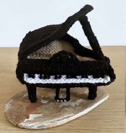 Cute crochet musical instruments free‚ patterns 3
