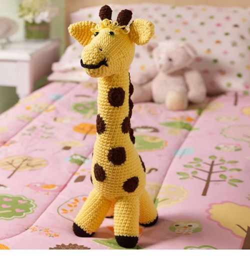 Cuddly Amigurumi Giraffe Free Pattern