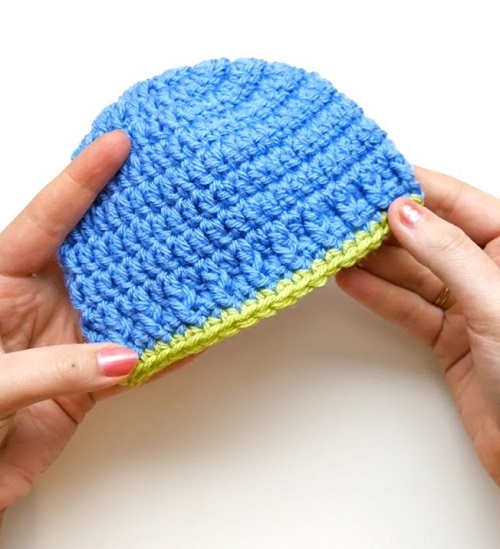 Crochet Newborn Hat 1