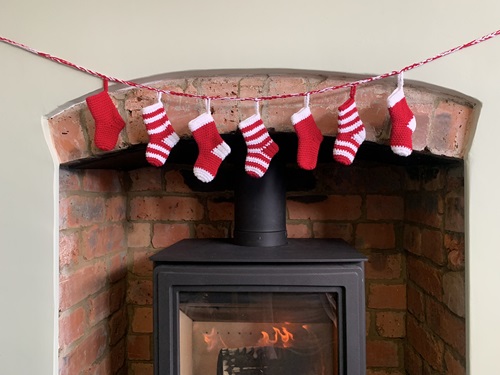 Mini Christmas Stockings Garland Crochet Pattern