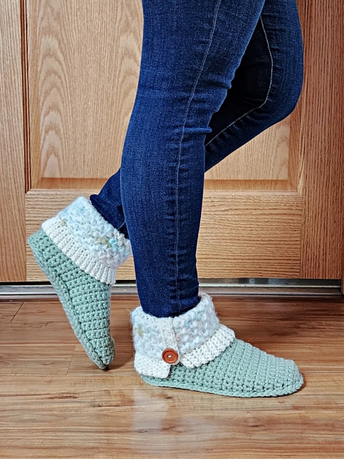 Free Winter Shoe Crochet Patterns 1