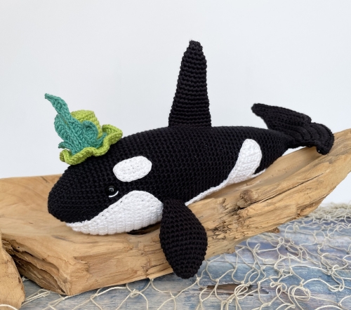 Kalla the Orca Whale Amigurumi