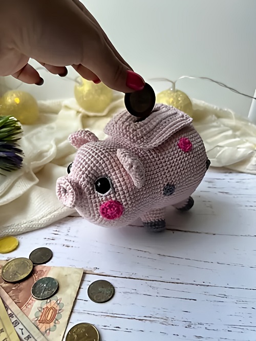 cute piggy bank free crochet pattern