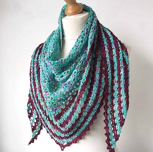 Easy And Cute Crescent Shawl Crochet Patterns 3