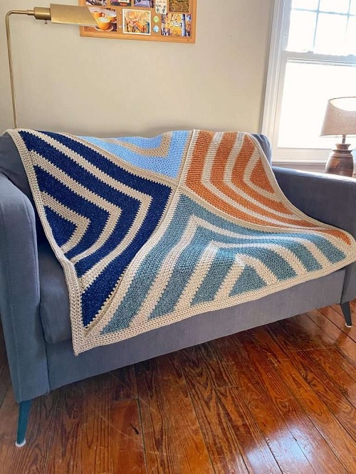 Crochet the Four Triangles Moss Stitch Blanket